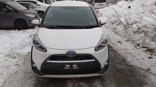 Toyota Sienta Hybrid в Иркутск 21.02.2020